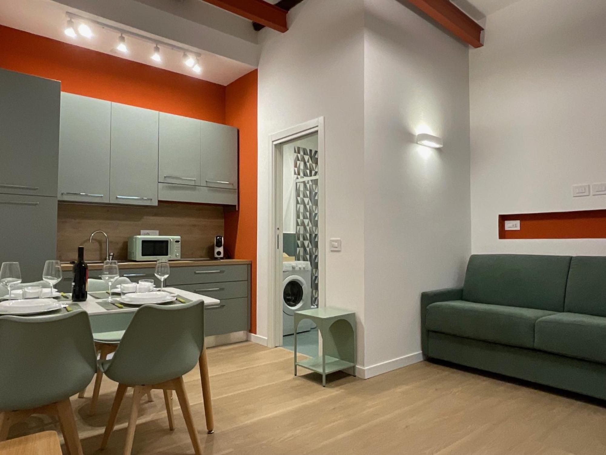 Sansepolcro33 Apartment Наполи Екстериор снимка