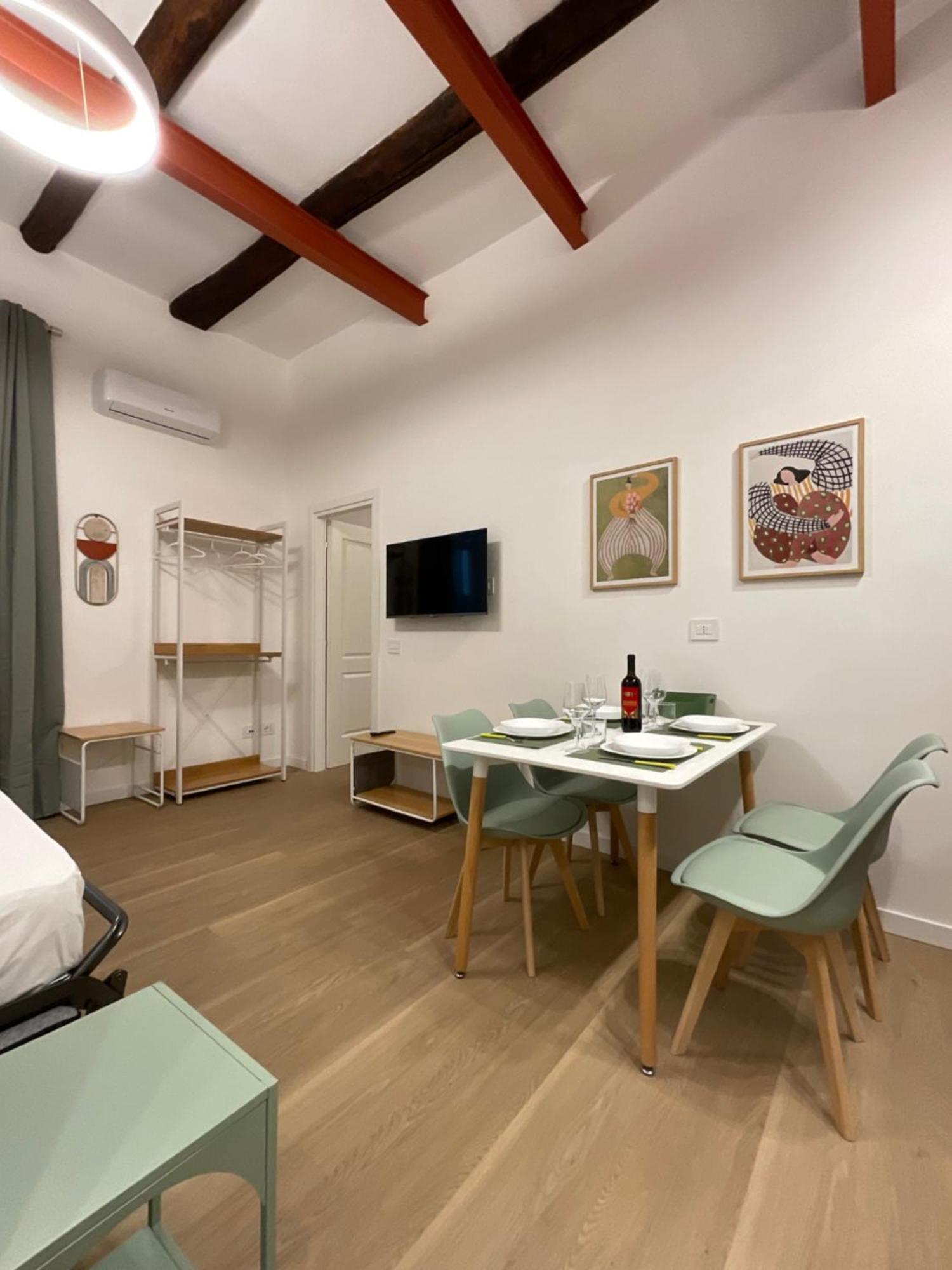 Sansepolcro33 Apartment Наполи Екстериор снимка
