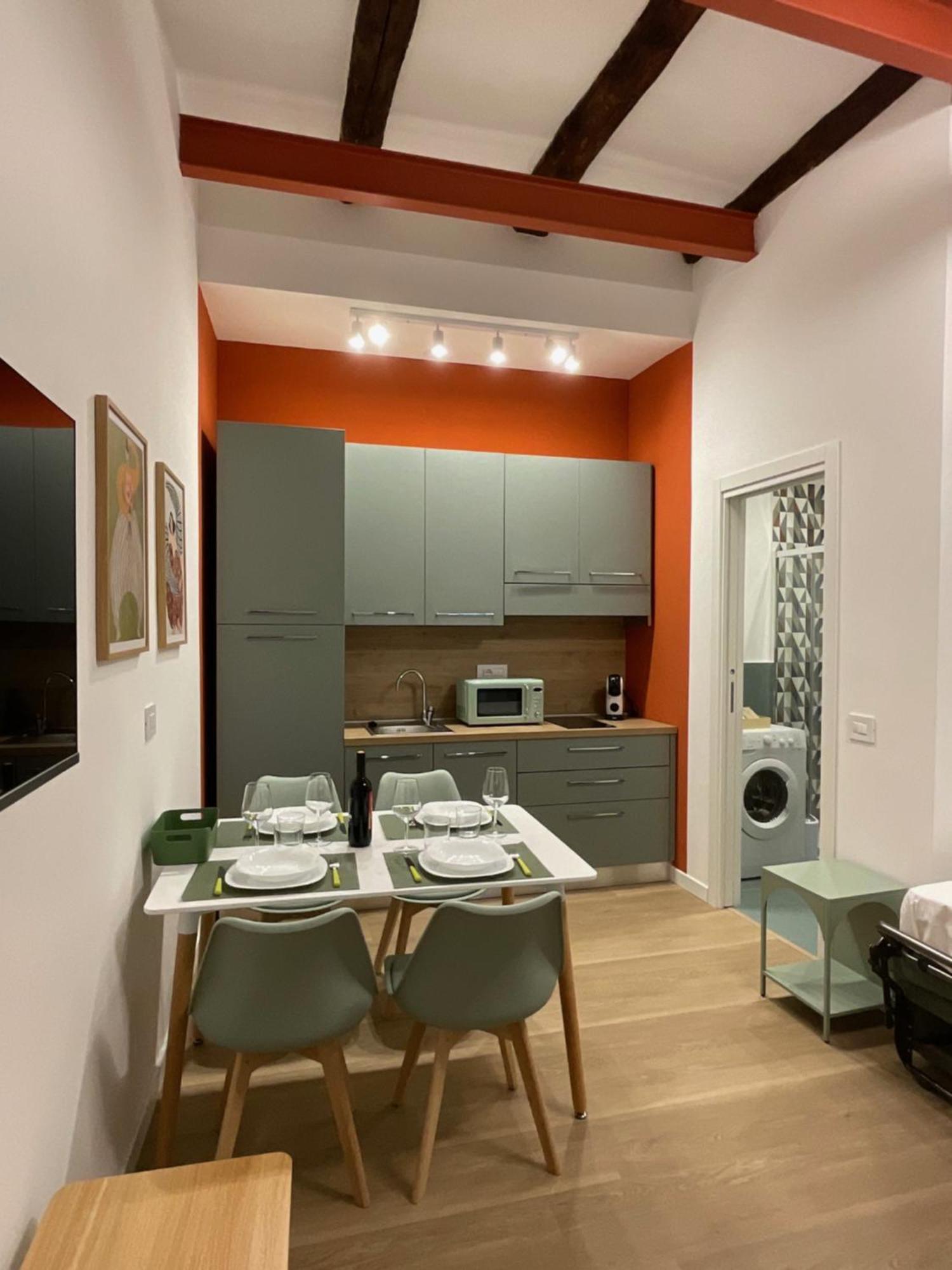 Sansepolcro33 Apartment Наполи Екстериор снимка
