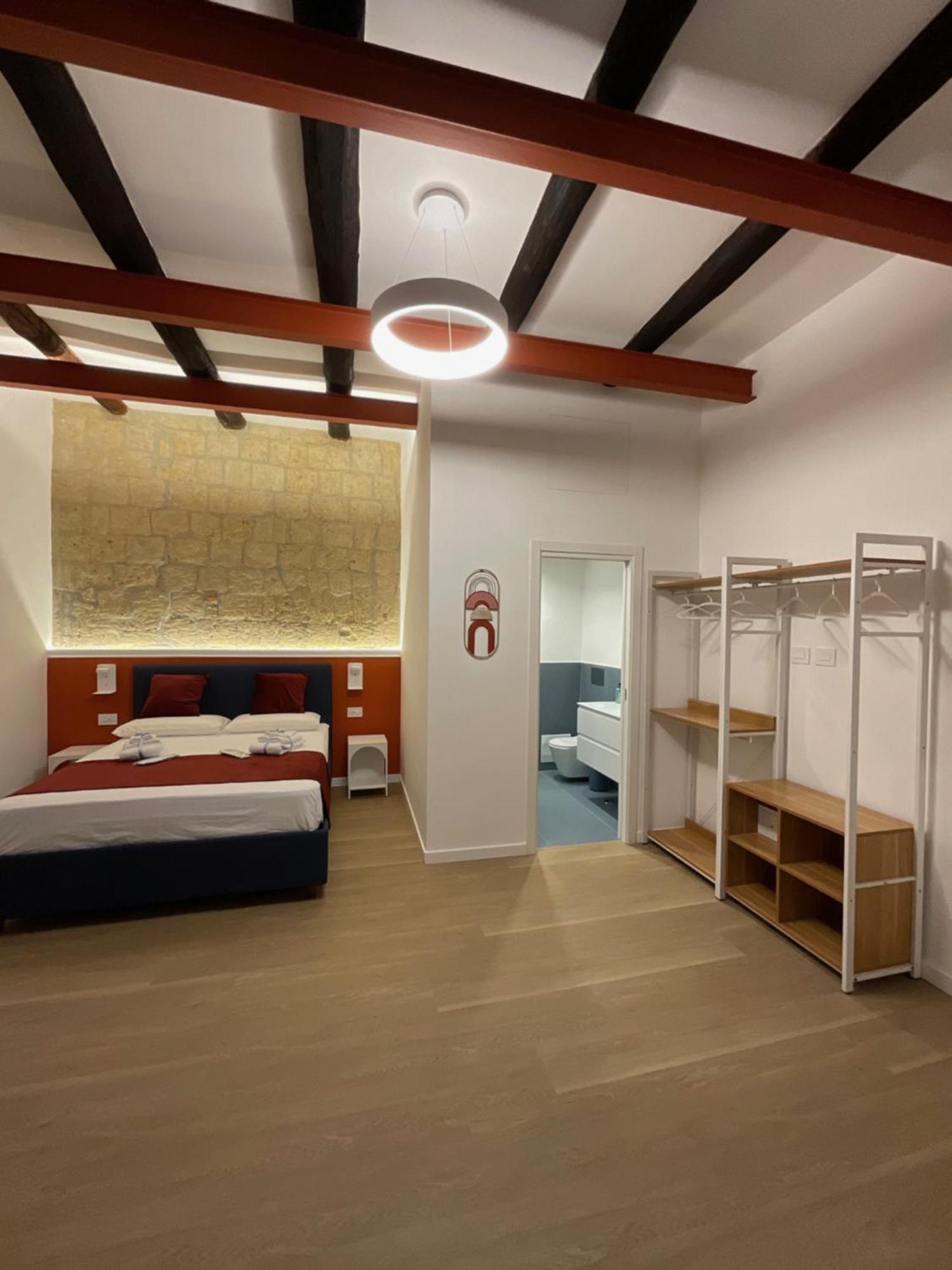 Sansepolcro33 Apartment Наполи Екстериор снимка