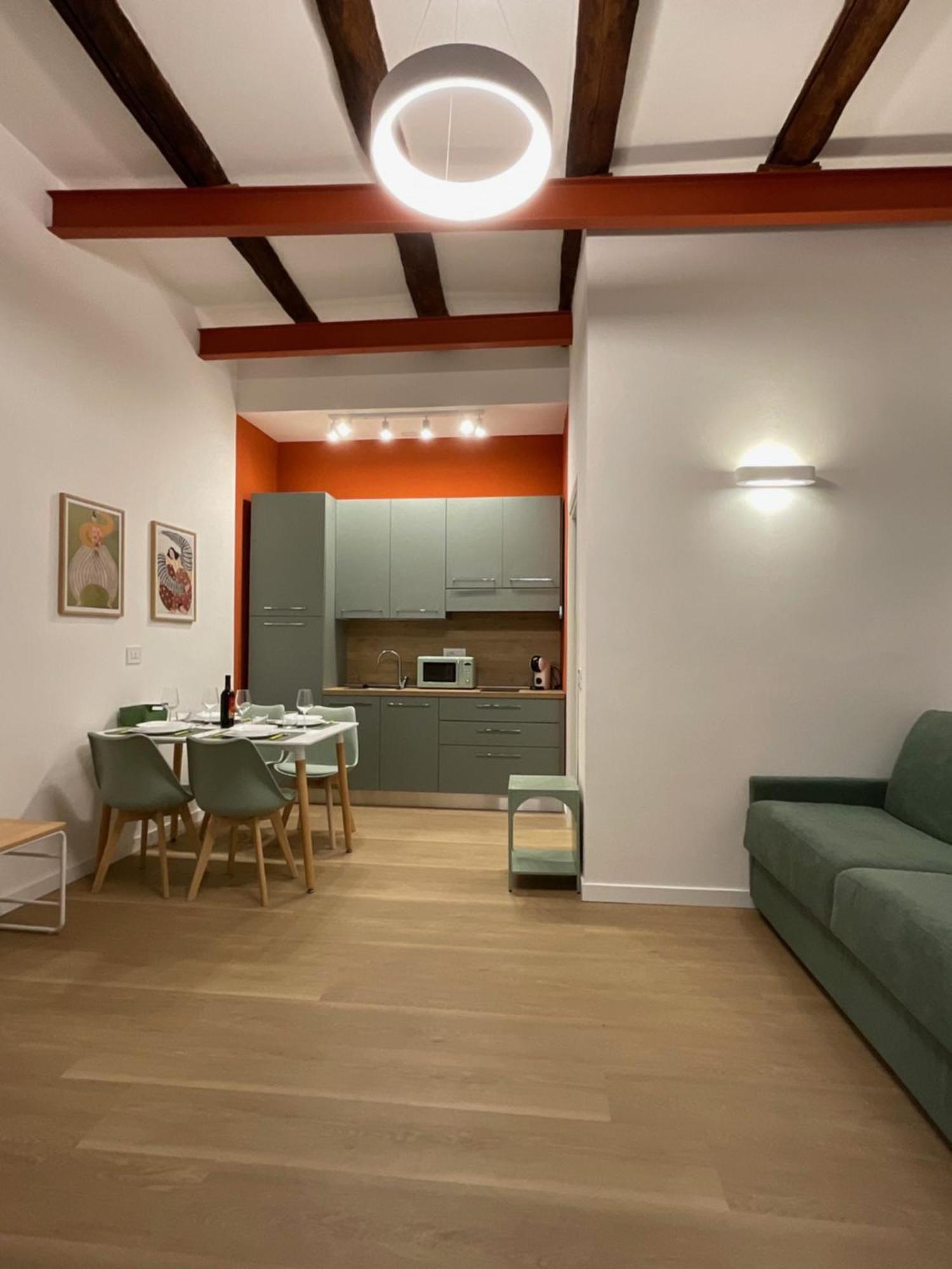 Sansepolcro33 Apartment Наполи Екстериор снимка
