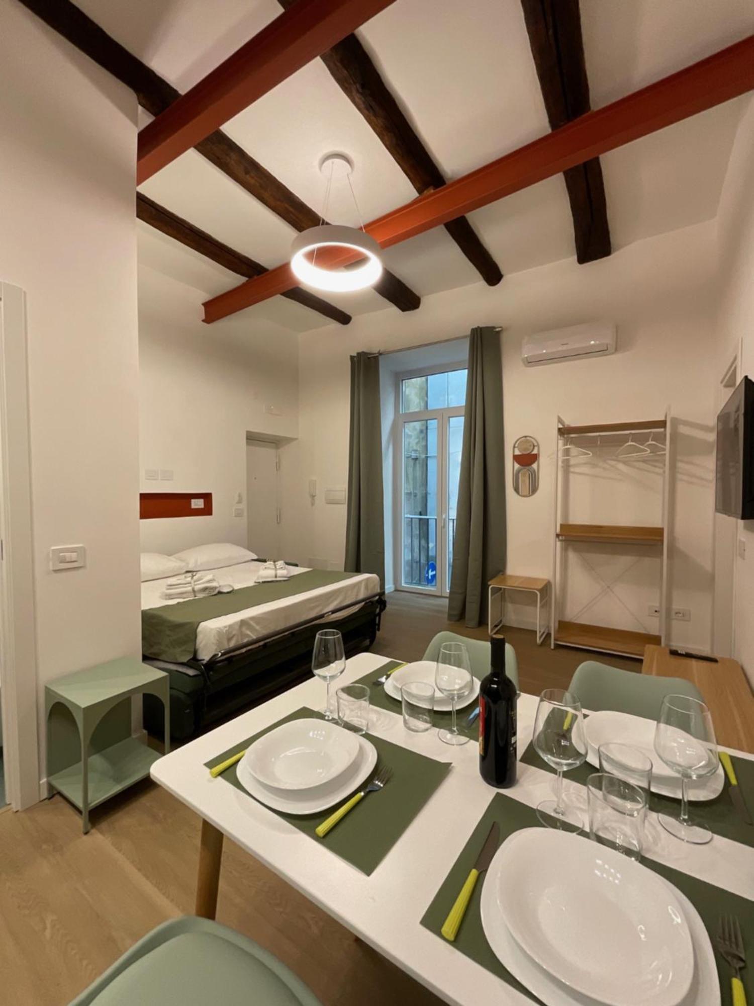 Sansepolcro33 Apartment Наполи Екстериор снимка