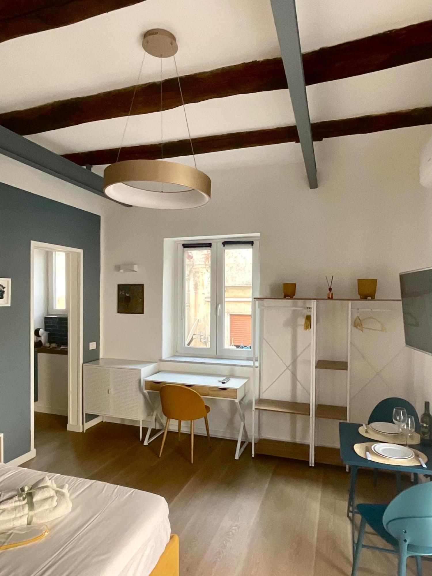 Sansepolcro33 Apartment Наполи Екстериор снимка